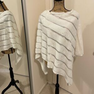 Chic White Women's Poncho